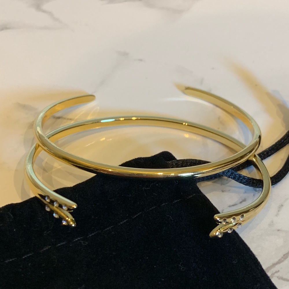 🆕 Michelle Campbell: Gold Talon Bracelet Set - Picture 2 of 4